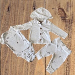 Kids White Hooded Outfit Set